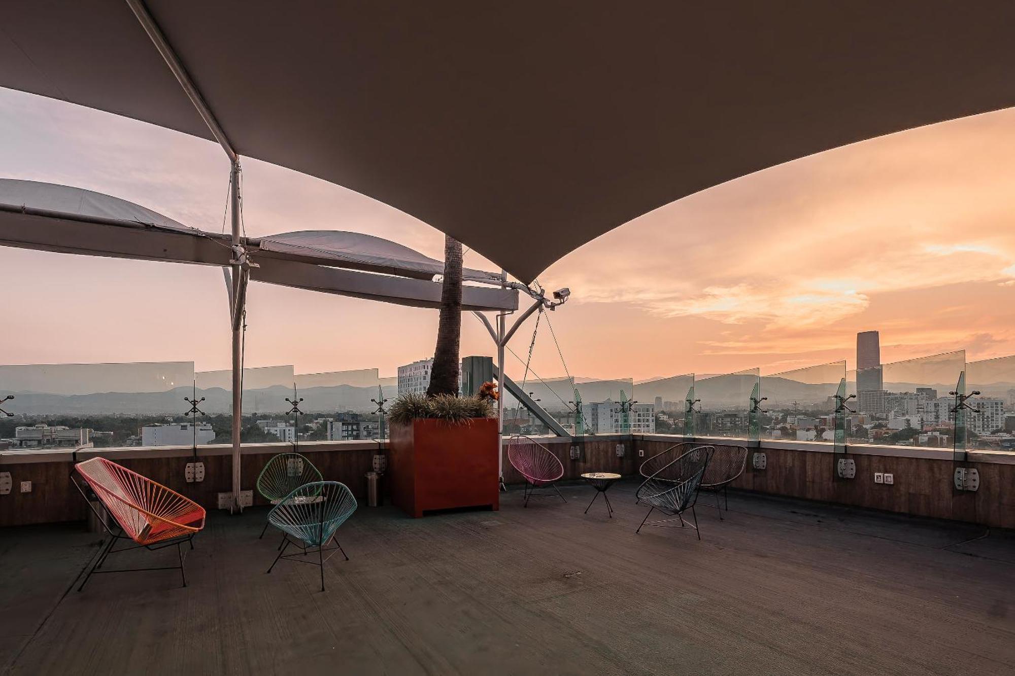 The Jungle Loft Tropical Comfort In A Centric Location With Kitchen 멕시코 시 외부 사진